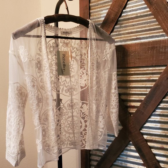 Rebellion Ivory Lace Open Top - Picture 2 of 6